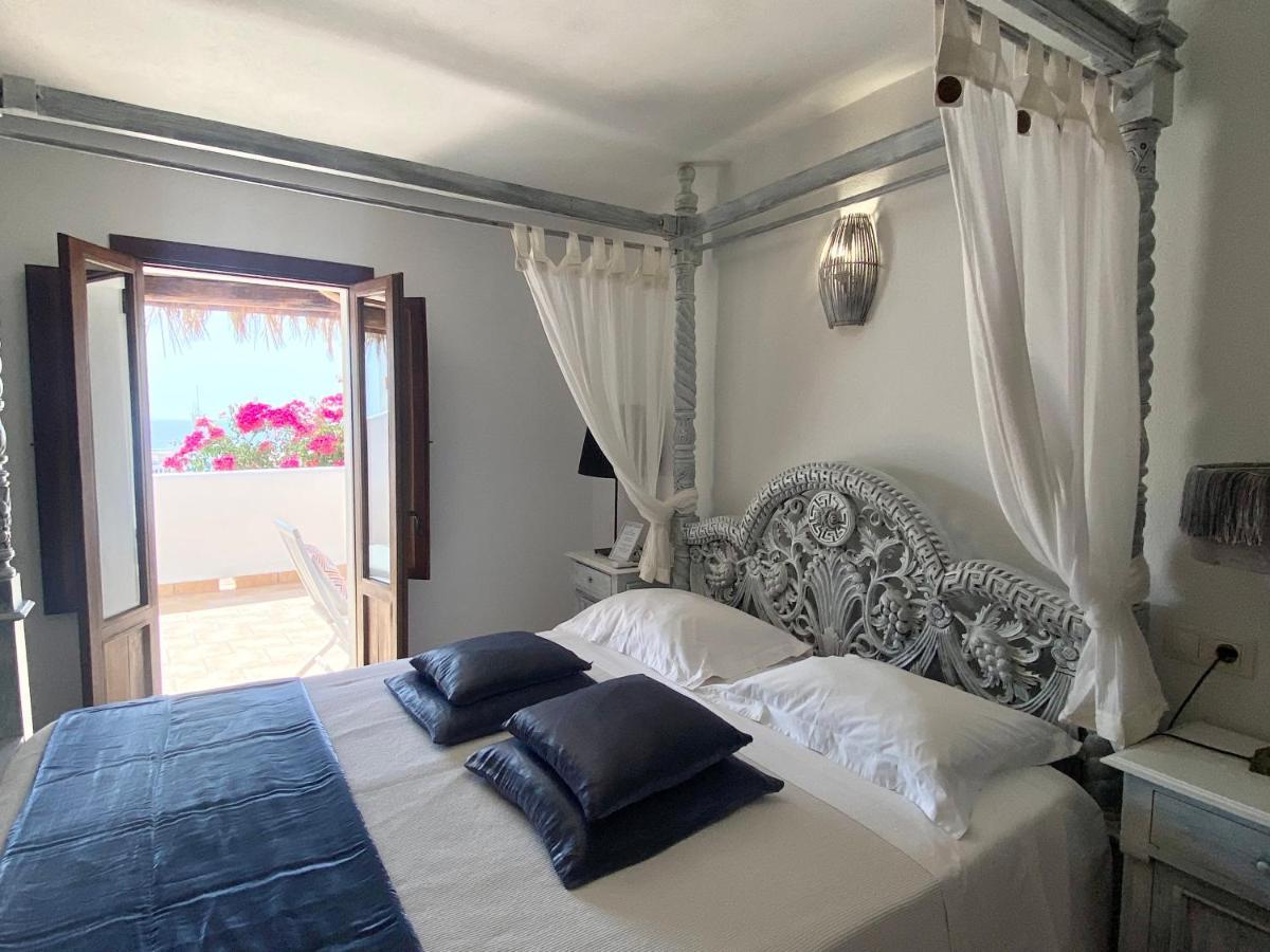 Buenavista Suites Hotel Boutique Santa Eularia des Riu Dış mekan fotoğraf