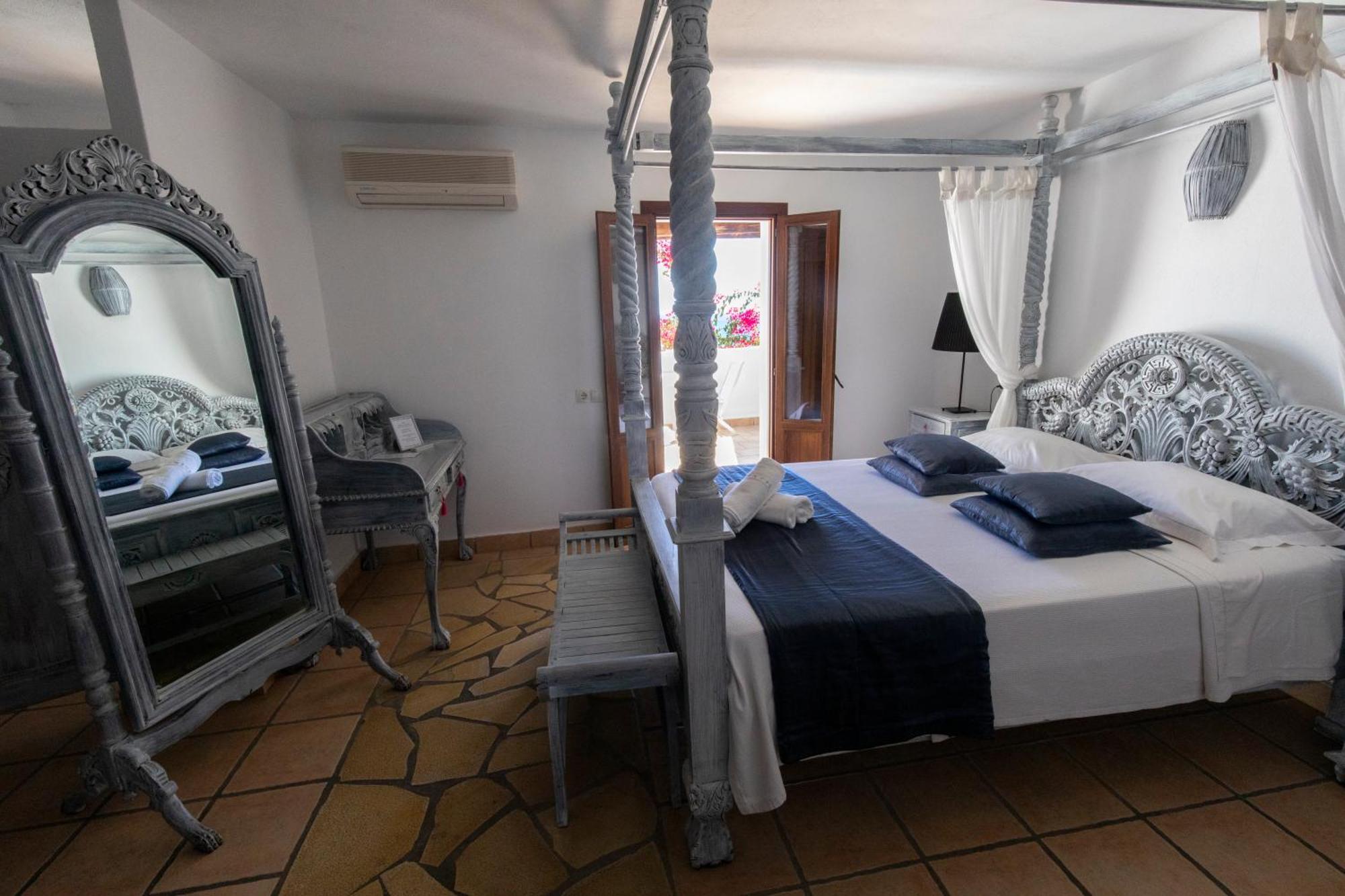 Buenavista Suites Hotel Boutique Santa Eularia des Riu Dış mekan fotoğraf